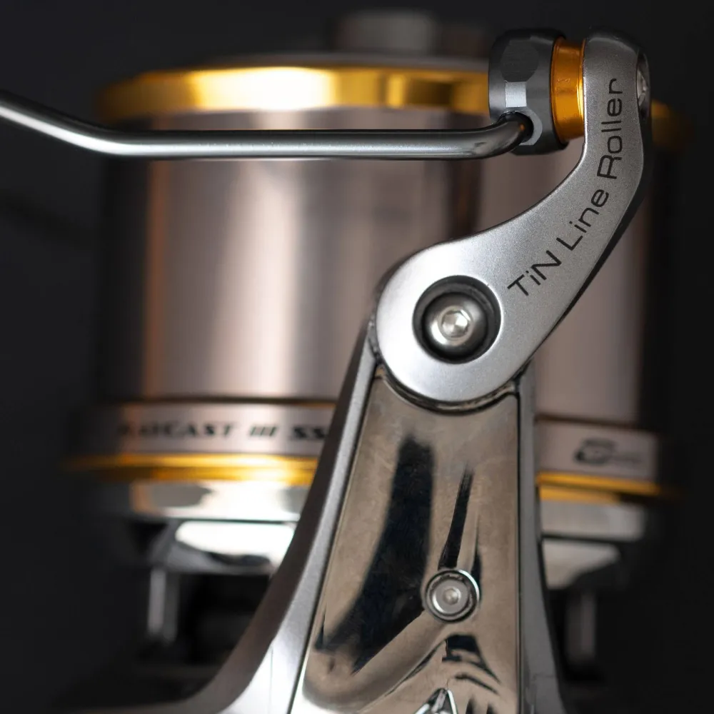 Hot Raycast III CRB4 SS Cinnetic|Carretes Surfcasting